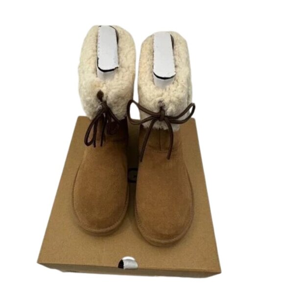 NWT UGG WOMEN'S CLASSIC SHORT CHESTNUT SUEDE SHEARLING LINED SARISSA BOOTS - 7 - Picture 5 of 7